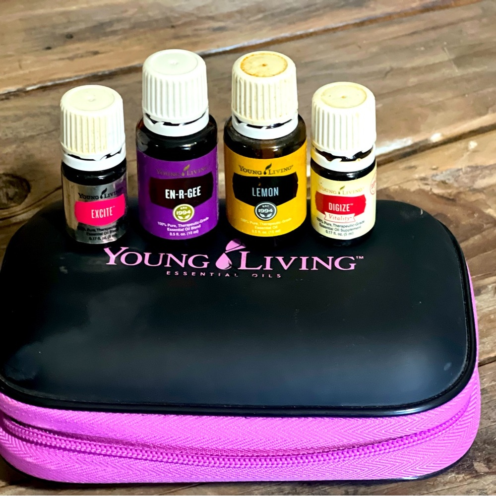 Young living New carry case with 4 bottles of Essential oils
